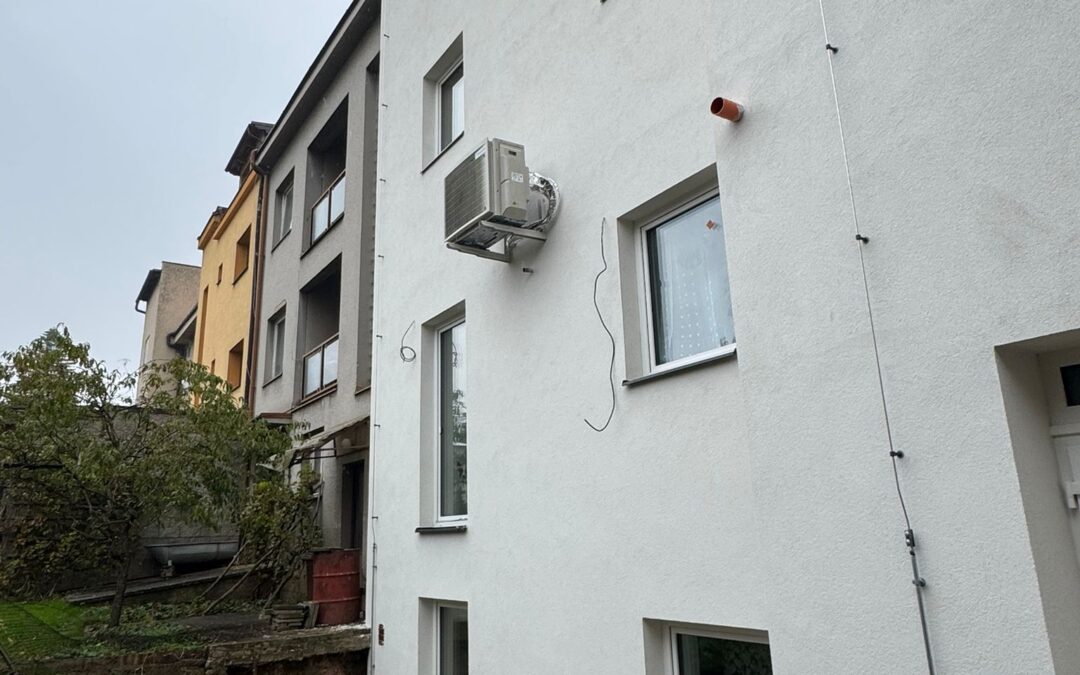 Instalace multisplit klimatizace Samsung WindFree pro podkroví rodinného domu | Mladá Boleslav